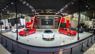 150642_Ferrari-unveils-new-488-Spider-at-Auto-Guangzhou-2015